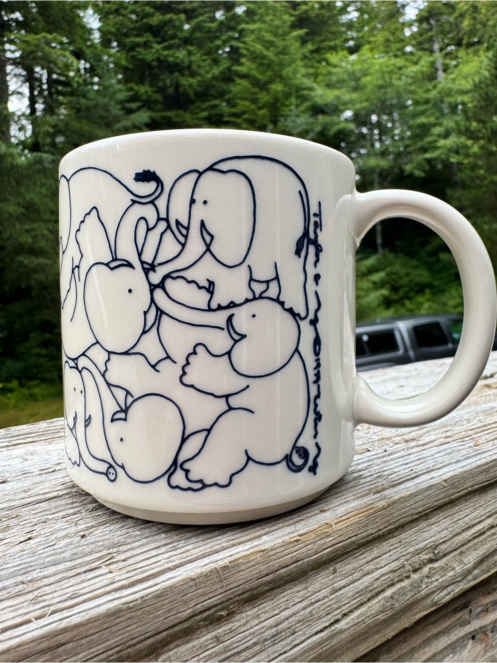 Taylor & NG Cream Mug with Blue naughty Elephant Logo vintage 1984